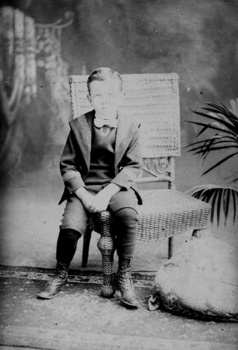Click to see GP-1708 of Moore Glass Plate Collection (GP-)