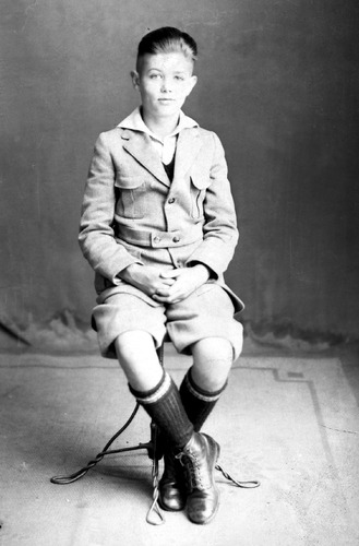 Click to see GP-1712 of Moore Glass Plate Collection (GP-)