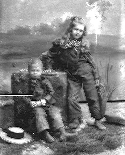 Click to see GP-1714 of Moore Glass Plate Collection (GP-)