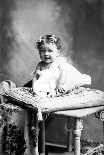 Click to see GP-1727 of Moore Glass Plate Collection (GP-)