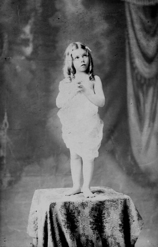 Click to see GP-1733 of Moore Glass Plate Collection (GP-)