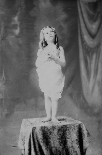 Click to see GP-1734 of Moore Glass Plate Collection (GP-)