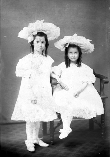 Click to see GP-1735 of Moore Glass Plate Collection (GP-)