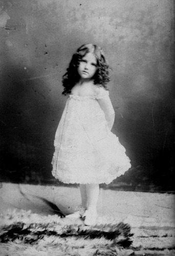 Click to see GP-1736 of Moore Glass Plate Collection (GP-)