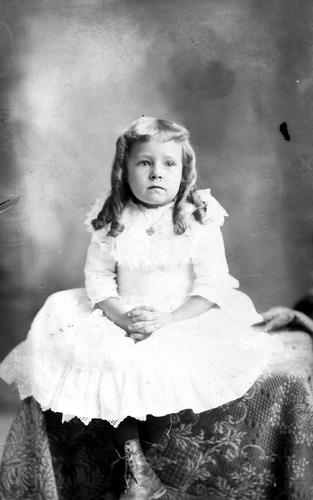 Click to see GP-1748 of Moore Glass Plate Collection (GP-)