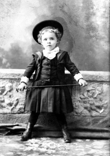 Click to see GP-1762 of Moore Glass Plate Collection (GP-)