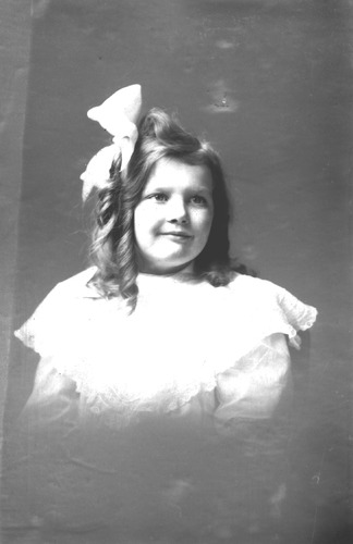 Click to see GP-1777 of Moore Glass Plate Collection (GP-)