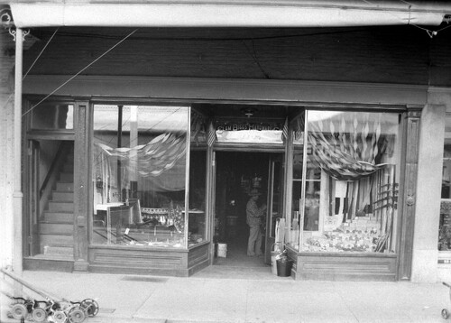 Click to see GP-COMSTOCK 35 of Comstock Glass Plate Collection (GP-COMSTOCK)