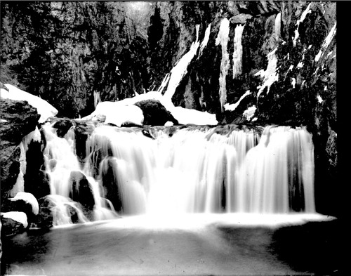 Click to see GP-DAVIS COLLECTION-24 of Davis Glass Plate Collection (GP-DAVIS)