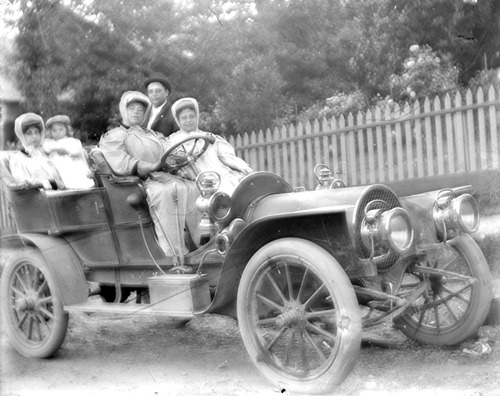 Click to see GP-FRANK 29 of Frank Glass Plate Collection (GP-FRANK)