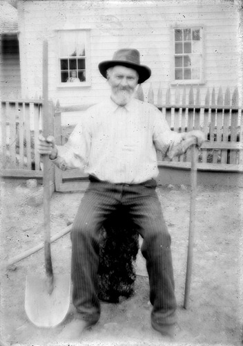 Click to see GP-FRANK 34 of Frank Glass Plate Collection (GP-FRANK)