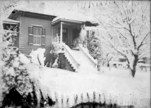 Click to see GP-FRANK 42 of Frank Glass Plate Collection (GP-FRANK)