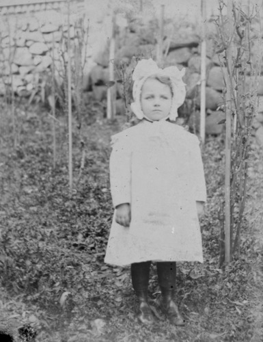 Click to see GP-FRANK 46 of Frank Glass Plate Collection (GP-FRANK)