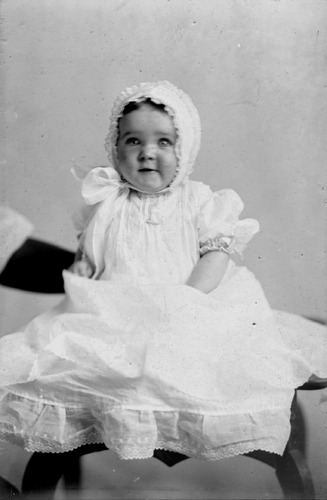 Click to see GP-INGRAM 18 of Ingram Glass Plate Collection (GP-INGRAM)