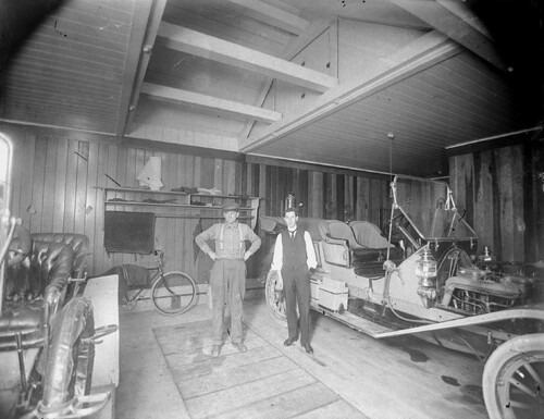 Click to see GP-INGRAM 32 of Ingram Glass Plate Collection (GP-INGRAM)