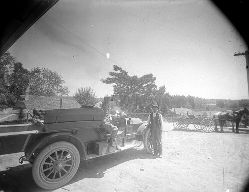 Click to see GP-INGRAM 37 of Ingram Glass Plate Collection (GP-INGRAM)
