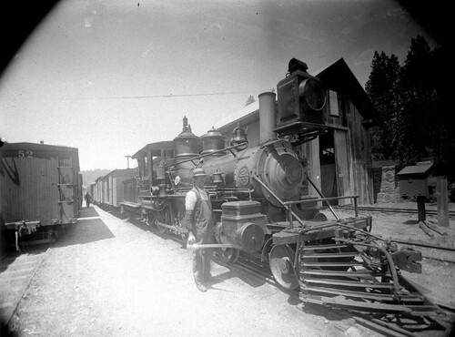 Click to see GP-INGRAM 39 of Ingram Glass Plate Collection (GP-INGRAM)