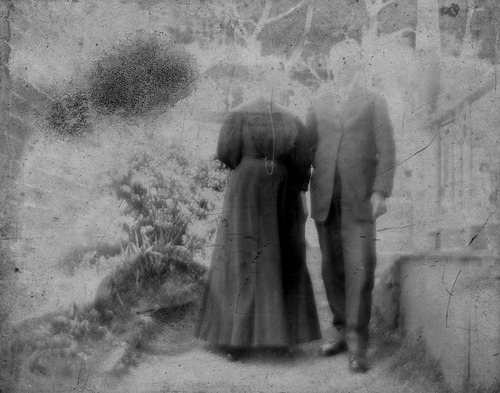 Click to see GP-JHART COLLECTION 4 of J. Hart Glass Plate Collection (GP-JHART)