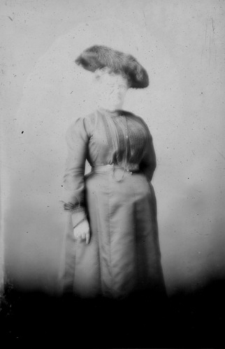 Click to see GP-JHART COLLECTION 10 of J. Hart Glass Plate Collection (GP-JHART)