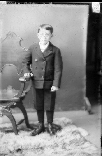 Click to see GP-JHART COLLECTION 16 of J. Hart Glass Plate Collection (GP-JHART)