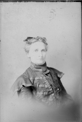 Click to see GP-JHART COLLECTION 22 of J. Hart Glass Plate Collection (GP-JHART)
