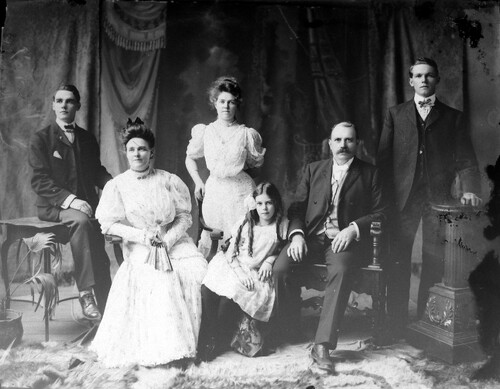 Click to see GP-TYLER 14 of Tyler Glass Plate Collection (GP-TYLER)