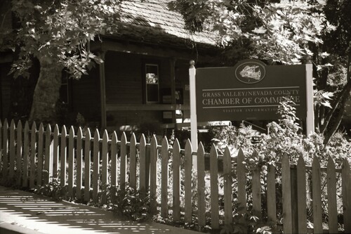 Click to view Lola Montez House (PIC 7-CARTER 76) Lola Montez House (PIC 7-CARTER 76)