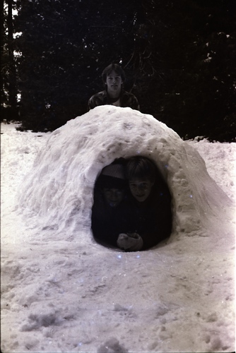 Click to see PIC 7-CARTER 25-9 of Nevada City Snow & Miner's Tunnel, South Yuba River (PIC 7-CARTER 25)