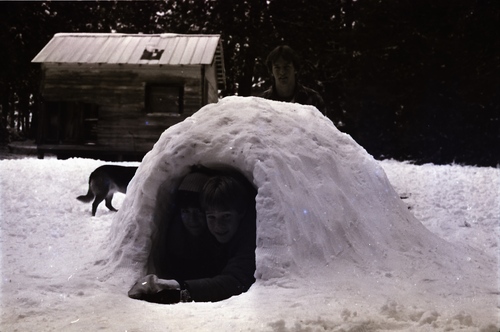 Click to see PIC 7-CARTER 25-10 of Nevada City Snow & Miner's Tunnel, South Yuba River (PIC 7-CARTER 25)
