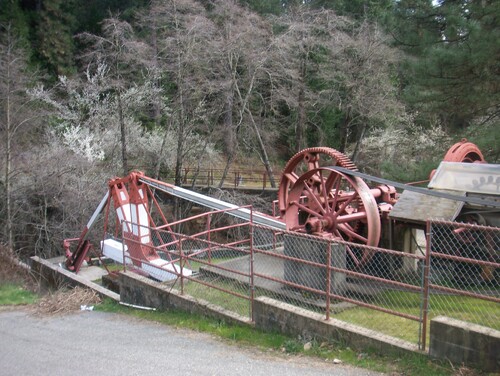 Click to see Cornish Pump of Outside Exhibits (PIC 7-NSMMO)
