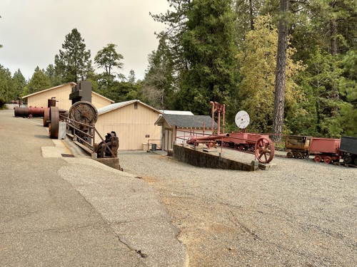 Click to see Img 0324 of Outside Exhibits (PIC 7-NSMMO)