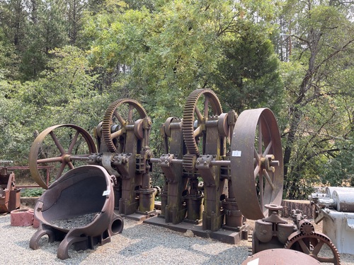 Click to see Img 0349 of Outside Exhibits (PIC 7-NSMMO)