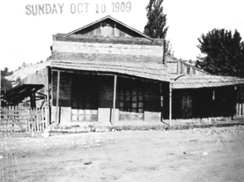 Click to see PIC 2-B 54-4 of Miscellaneous Photos (PIC 2-B)