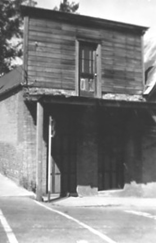 Click to view PIC 2-C 19-1: PIC 2-C 19-1: