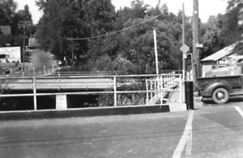 Click to see PIC 2-C 19-2 of Miscellaneous Photos (PIC 2-C)