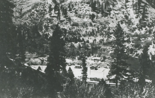 Click to see PIC 2-E 14 of Miscellaneous Photos (PIC 2-E)
