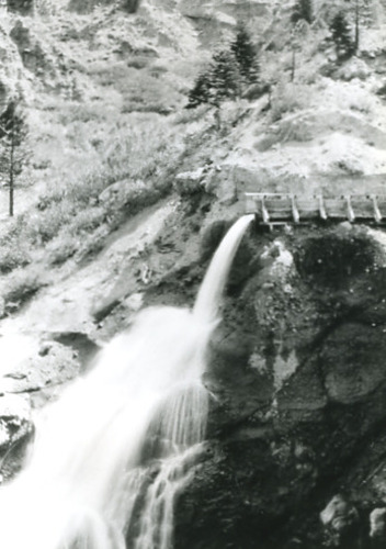 Click to see PIC 2-E 21 of Miscellaneous Photos (PIC 2-E)