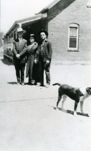 Click to see PIC 2-E 61 of Miscellaneous Photos (PIC 2-E)