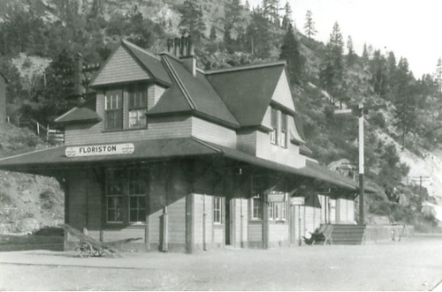 Click to see PIC 2-E 74 of Miscellaneous Photos (PIC 2-E)