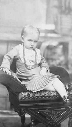 Click to see PIC 3-COS D-3 of Costumes & Period Dress (PIC 3-COS)