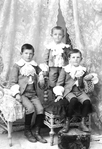 Click to see PIC 3-COS E 6 of Costumes & Period Dress (PIC 3-COS)