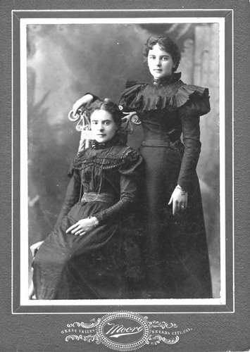 Click to see PIC 3-COS E 7 of Costumes & Period Dress (PIC 3-COS)