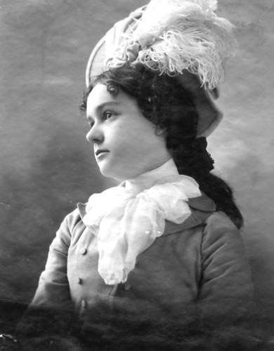Click to see PIC 3-COS F 8 of Costumes & Period Dress (PIC 3-COS)