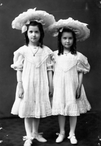Click to see PIC 3-COS F 9 of Costumes & Period Dress (PIC 3-COS)