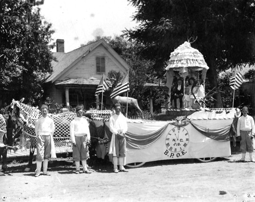 Click to see PIC 3-JUL 49 of 4th July (PIC 3-JUL)