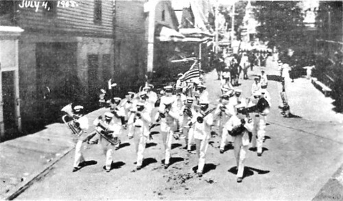 Click to see PIC 3-JUL 60 of 4th July (PIC 3-JUL)