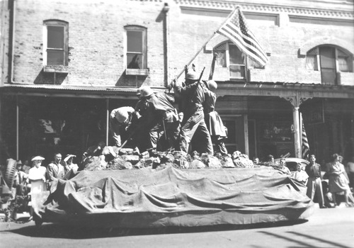 Click to see PIC 3-JUL 72 of 4th July (PIC 3-JUL)