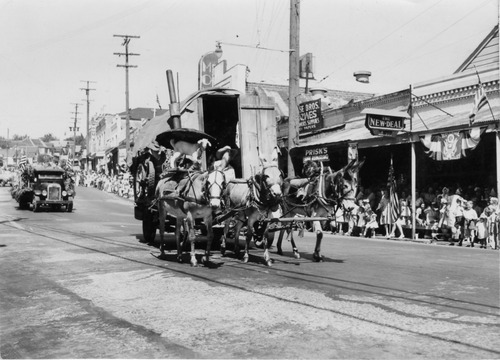 Click to see PIC 3-JUL 74 of 4th July (PIC 3-JUL)