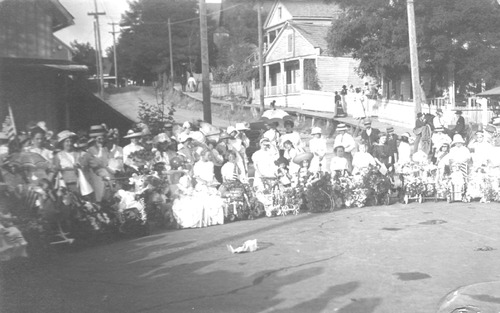 Click to see PIC 3-JUL 92 of 4th July (PIC 3-JUL)