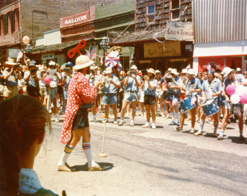 Click to see PIC 3-JUL 127 of 4th July (PIC 3-JUL)